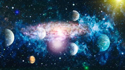 有恒星和空间的银河系.新的大全景,深入太空.布满星星的漆黑夜空.