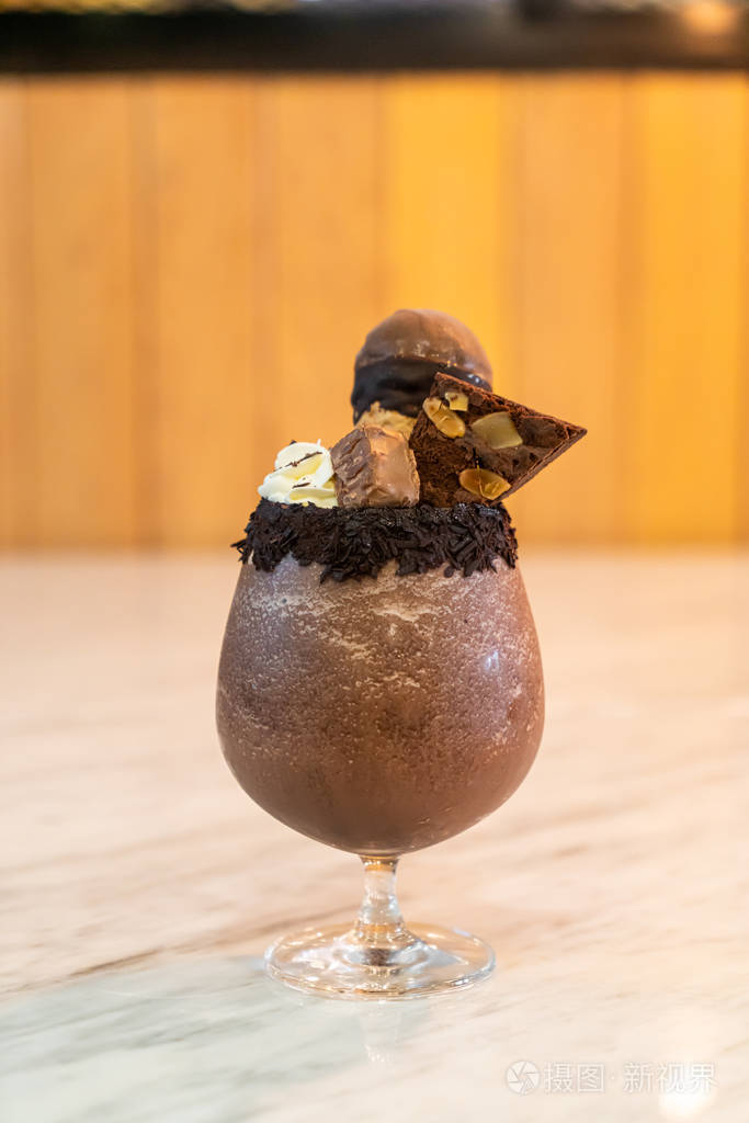 冰巧克力奶昔冰沙