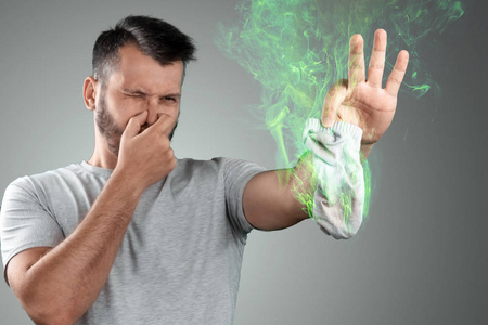 难闻的气味.腿臭,腿上有真菌照片