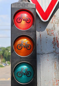 自行车路口的红绿灯图片