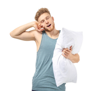 睡意朦胧的白衣人照片