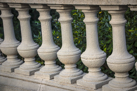 半圆形阳台石栏杆.照片