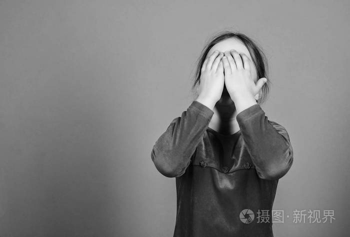 无法阻止她的感情