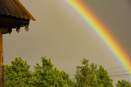 唯美雨后彩虹图片