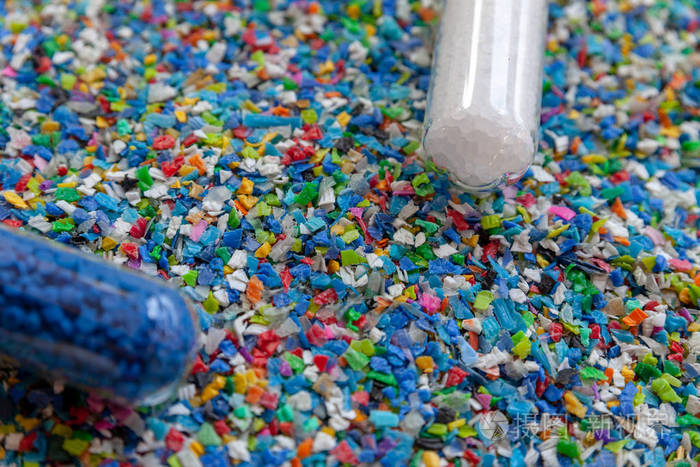 粉碎的塑料颗粒回收塑料破碎机回收