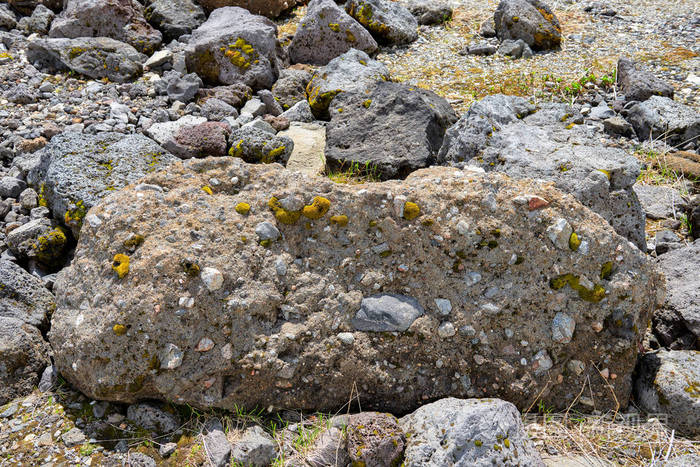 火山成因的多晶砾岩