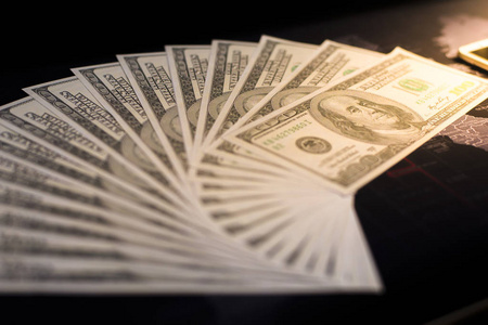 股票市场和货币图片