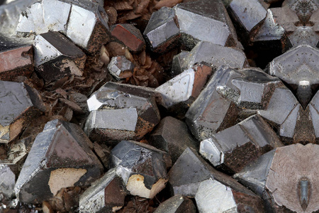 磁铁矿晶体主要铁矿石图片