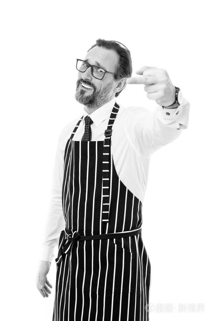 真的不在乎糟糕的服务男人傲慢无礼的咖啡师伸出中指恼怒的咖啡师讨厌