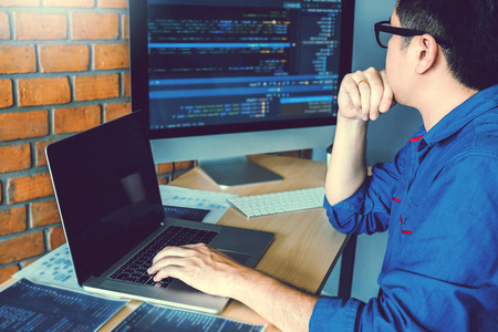 网站平面设计概念seo分析与图表的团队开发人员建立一个排名网站桌面