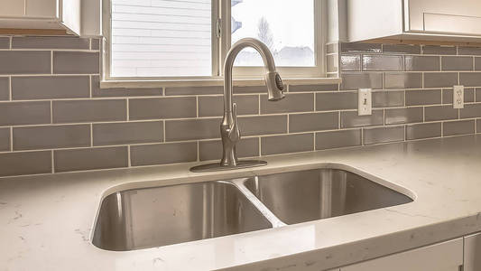 厨房水槽双槽图片