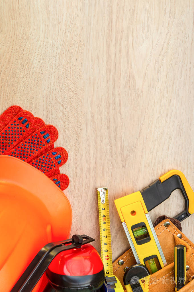 建筑工人的防护设备和工具