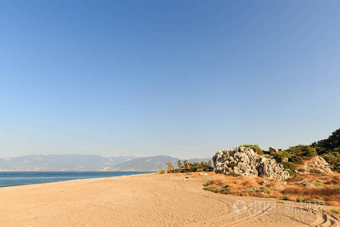 土耳其库姆卢卡马维肯特海滩全景