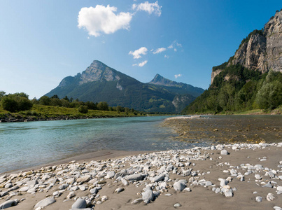 盛夏河山风光图片