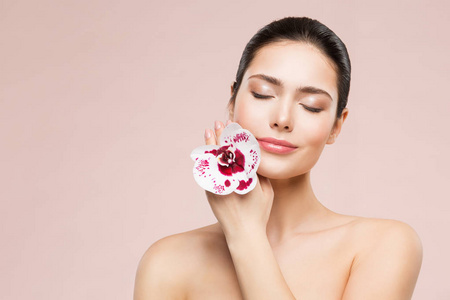 花海写真女人自然美妆写真兰花,护肤照片