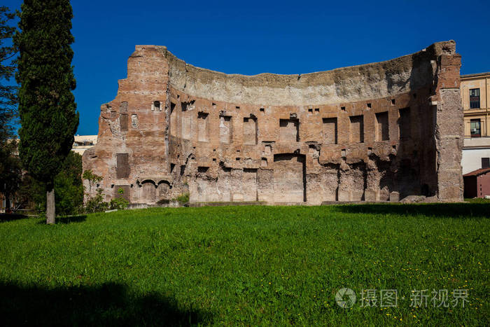 图拉真浴场遗址古罗马建于公元104年的一个洗浴和休闲建筑群