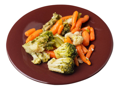 普罗旺斯蔬菜烤盘盘子里的蔬菜用白色隔离背景.