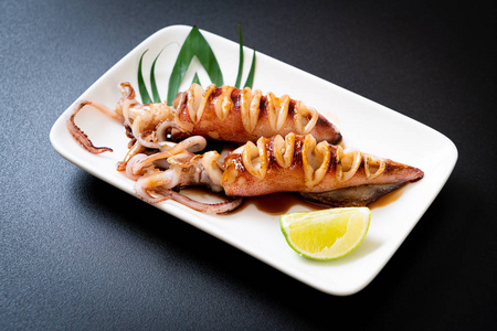 烧鱿鱼烧烧鱿鱼照片