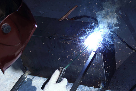 电焊工厂图片