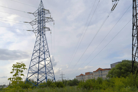 高压电线杆图片