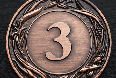 亚军铜牌第三名图片