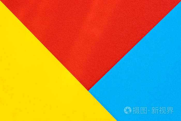 蓝红色背景纸几何图形形状抽象几何平面构图单色纸板上的空白