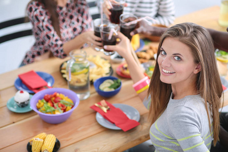 部分吃一个人图片