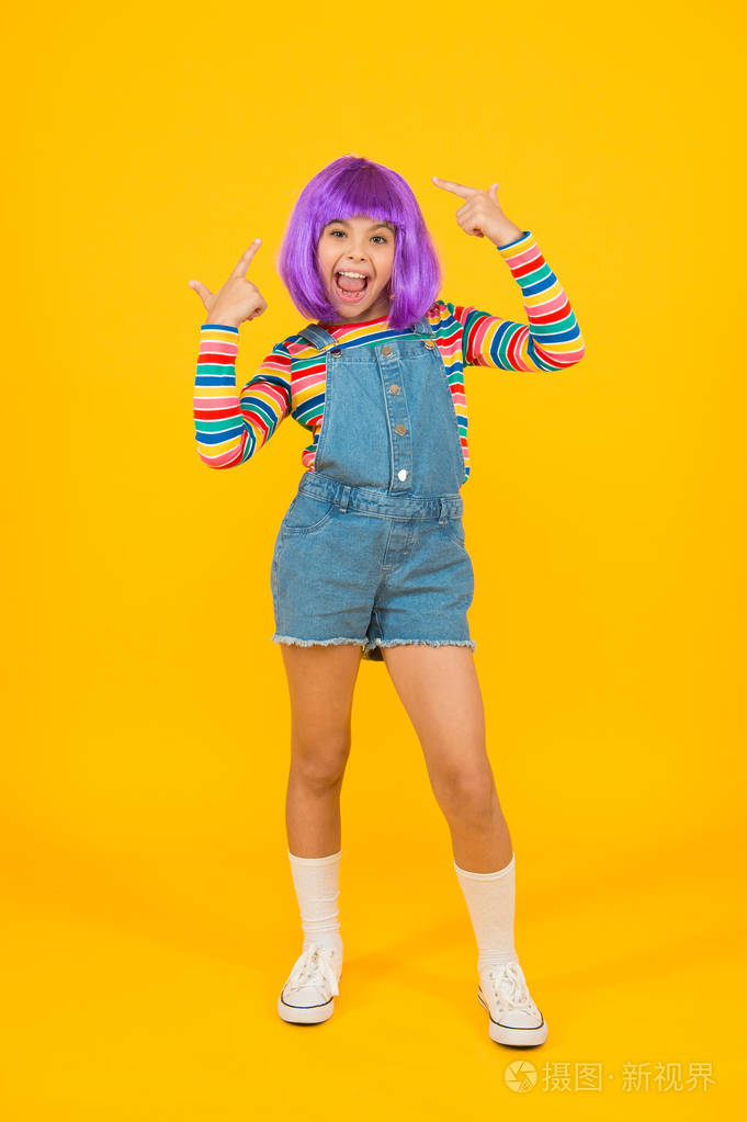 角色扮演概念文化爱好和娱乐快乐的童年动漫迷cosplay儿童派对孩子