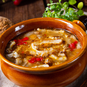 红辣椒乡村辣肚汤.照片