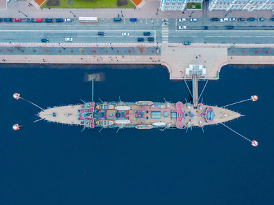 快艇俯视圣彼得堡极光巡洋舰俯视图照片