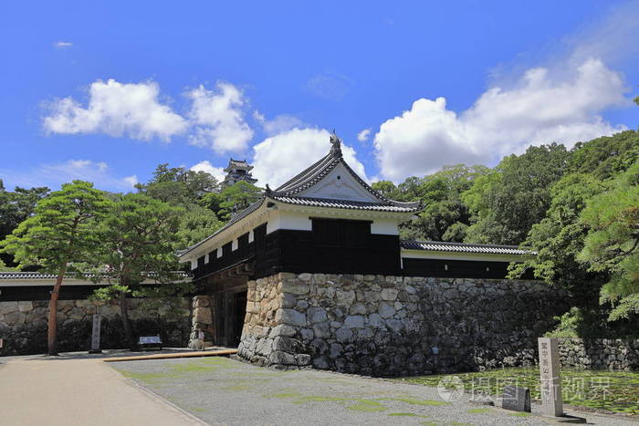 日本高知市高知城堡的城堡守卫和大门照片 正版商用图片2ni1um 摄图新视界