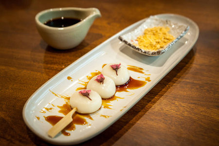 日本传统摩奇甜点照片