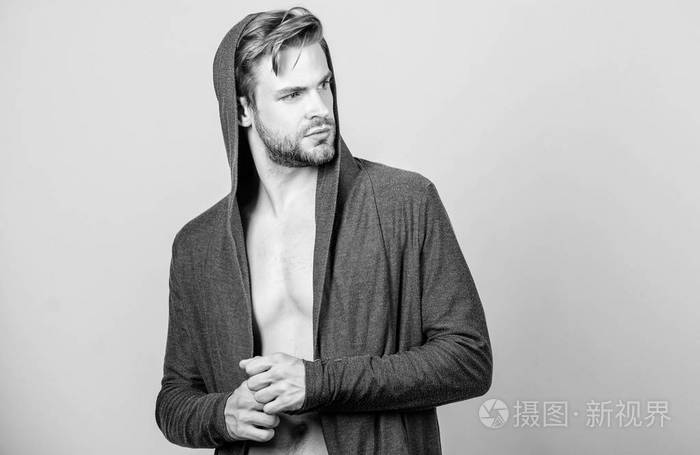 不落俗套但阳刚之气