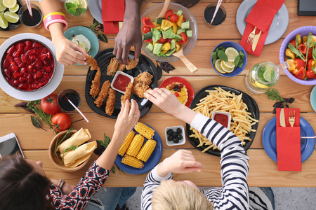 周六日吃饭图图片