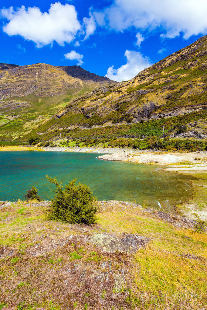 yellowgrassymountains