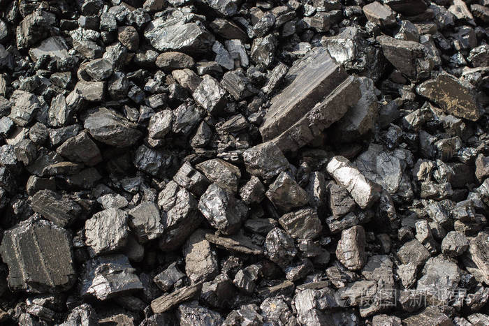 一堆天然黑色硬煤作为纹理背景无烟煤等级通常被称为石煤和黑钻石煤
