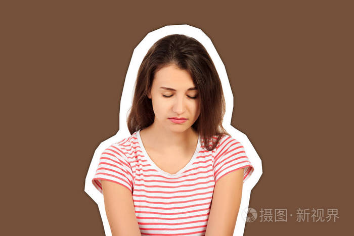 情感女孩杂志拼贴风格与时尚色彩背景
