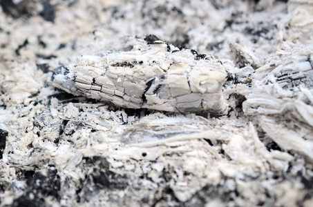 一堆堆的灰烬在火熄灭后变得粗糙的背景纹理插画