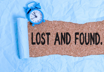 丢失的飞机笔迹文字书写失物招领.