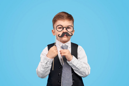 可爱小绅士图片