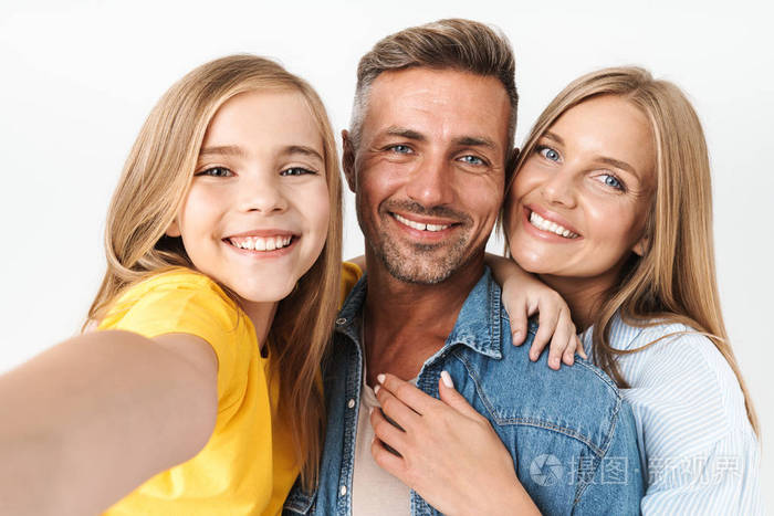 一对漂亮的白人家庭男女与小g