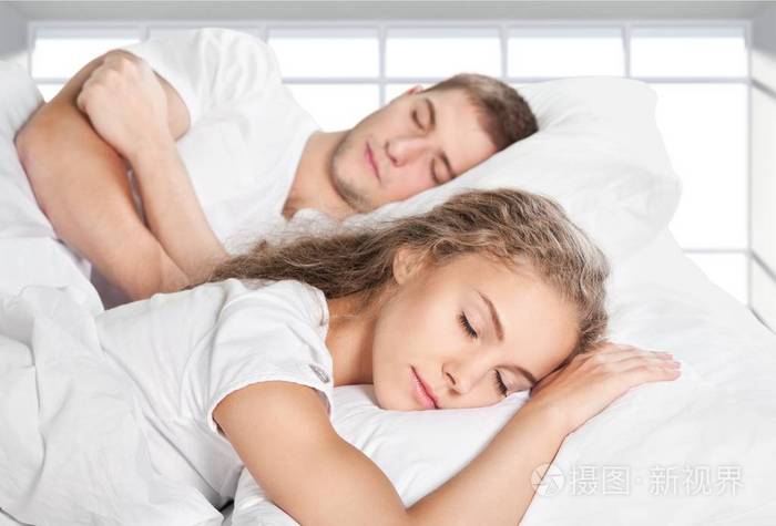 Young couple sleeping 