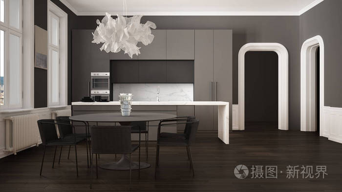 简约的灰色和黑色厨房在经典的房间里，有饰条拼花地板带椅子的餐桌大理石岛和全景窗。现代建筑室内设计