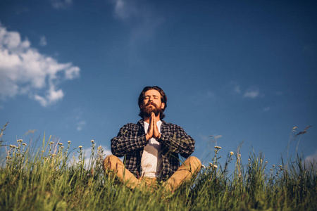 在自然中的冥想图片