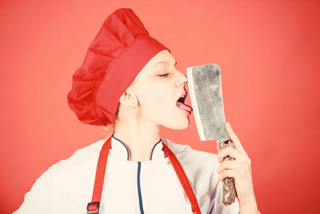 屠夫的帽子屠夫切肉.厨房专业厨师.美食.戴厨师帽和围裙的女人.