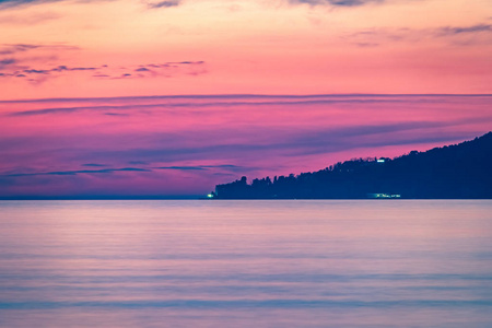 红色的日落海图片