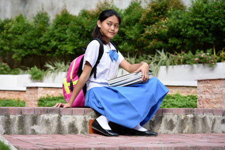 冷心肠冷漠的菲律宾女学生照片