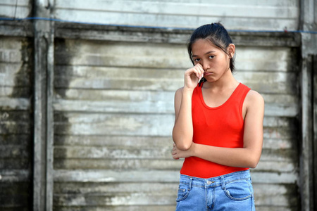 一个不幸的少女插画