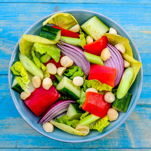 健康素食或纯素澳洲坚果沙拉图片