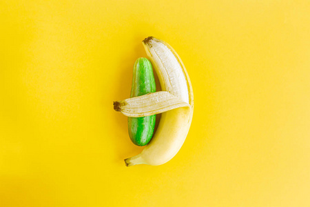 大香蕉小香蕉恋童癖的概念,大香蕉抱小黄瓜照片